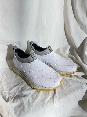 Revive AC - White / Gum Men’s 11